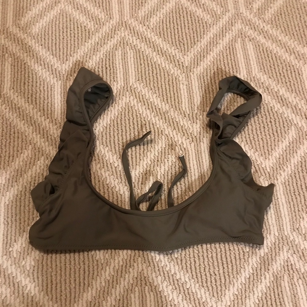 Ruffle bikini top